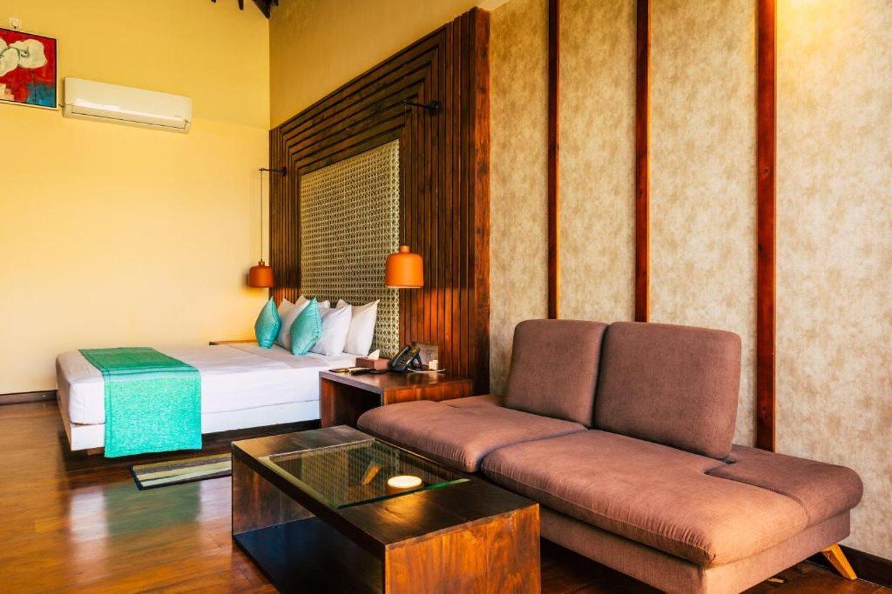 Seahorse Beach Resort คัลพิทิยา ภายนอก รูปภาพ