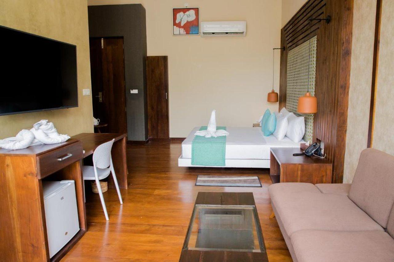 Seahorse Beach Resort คัลพิทิยา ภายนอก รูปภาพ