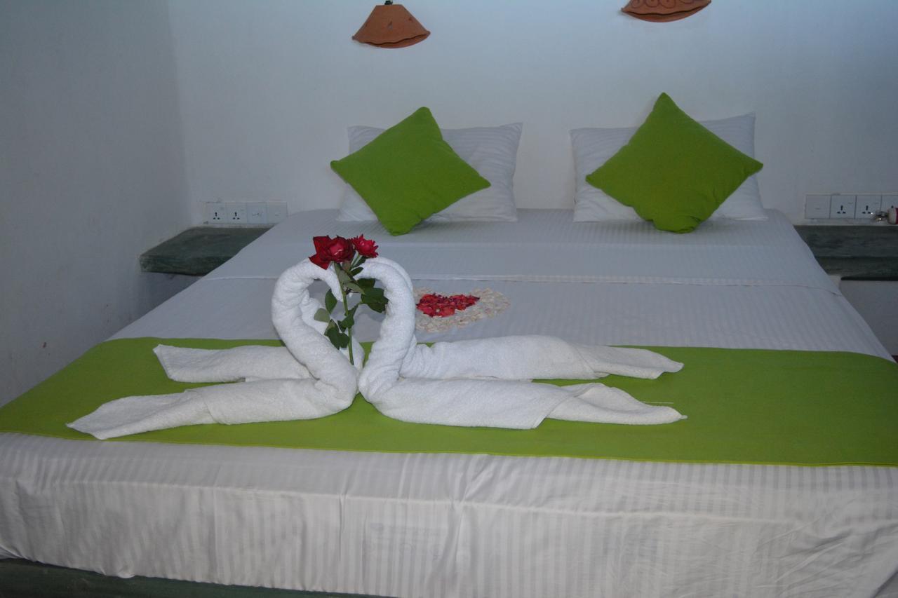 Seahorse Beach Resort คัลพิทิยา ภายนอก รูปภาพ